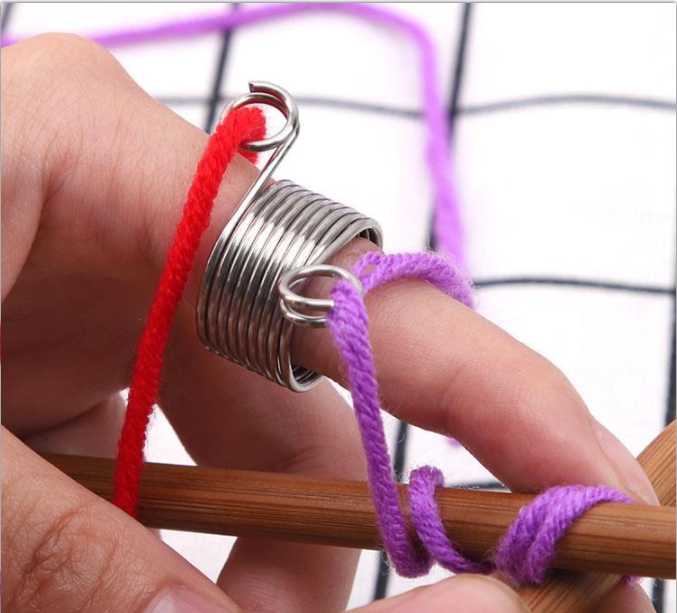Knitting Gadgets And Wire Guide Accessories