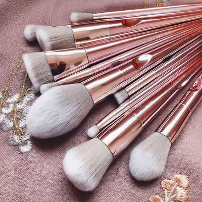 Makeup brush